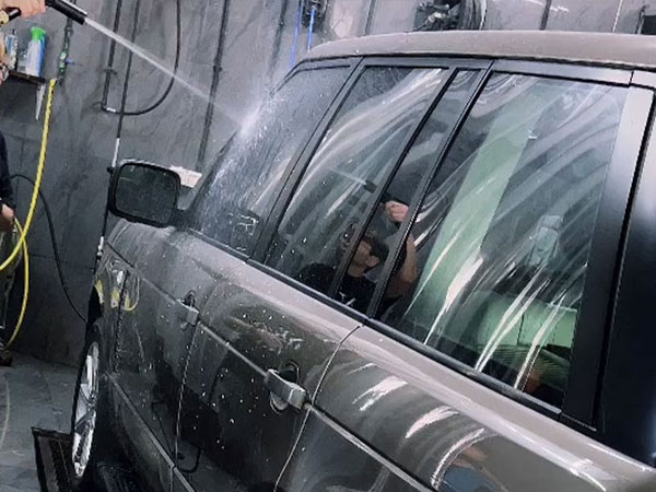 Transform Your Vehicle with Dubai's Top Car Washes